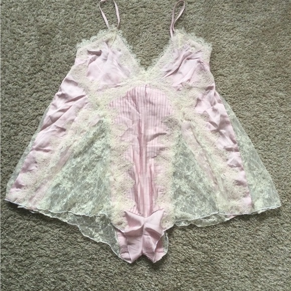 🔥🔥HOST PIC🔥🔥 You’re An Angel Romper - Picture 14 of 16